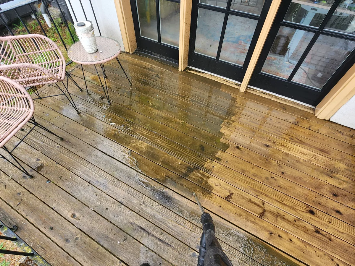 Soft wash exterior cleaning service